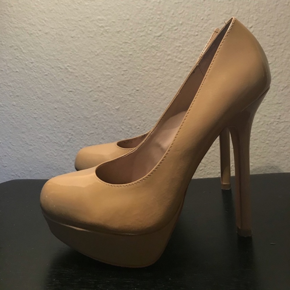 Steve Madden Nude Stiletto Heels (8M)